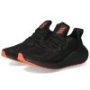ADIDAS Laufschuhe ALPHABOOST - Cblack/goldmt/dgsogr